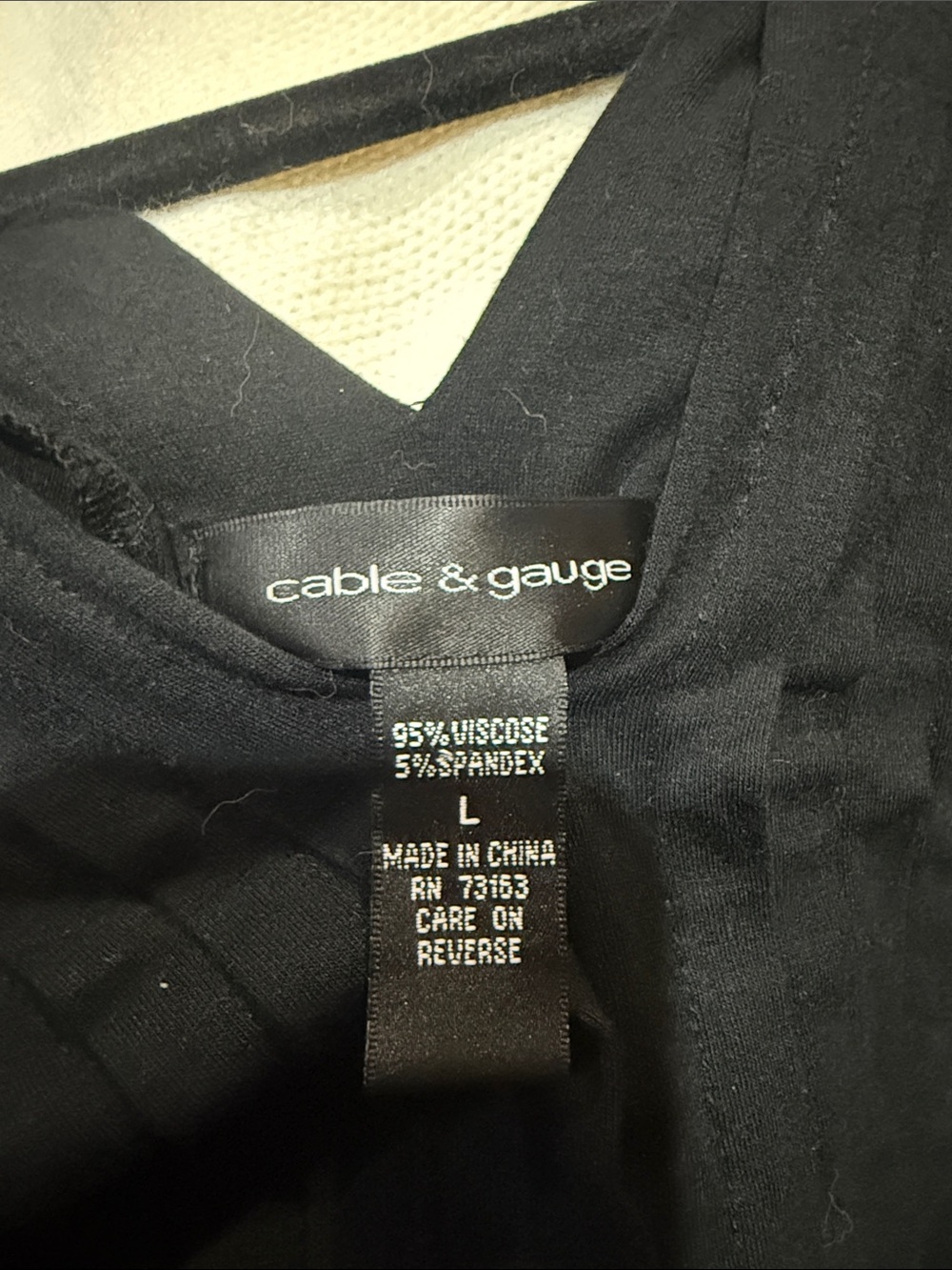 Cable & Gauge Black Pleated V-Neck Tank Top - Picture 3 of 3